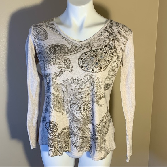 RXB Tops - Paisley print T-shirt ⭐️